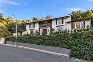featured image of 3217 Longridge Ave