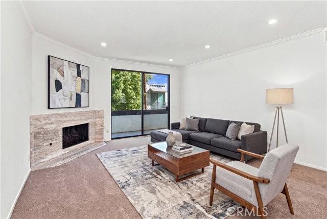 14115 Moorpark St - Photo 2 of 8