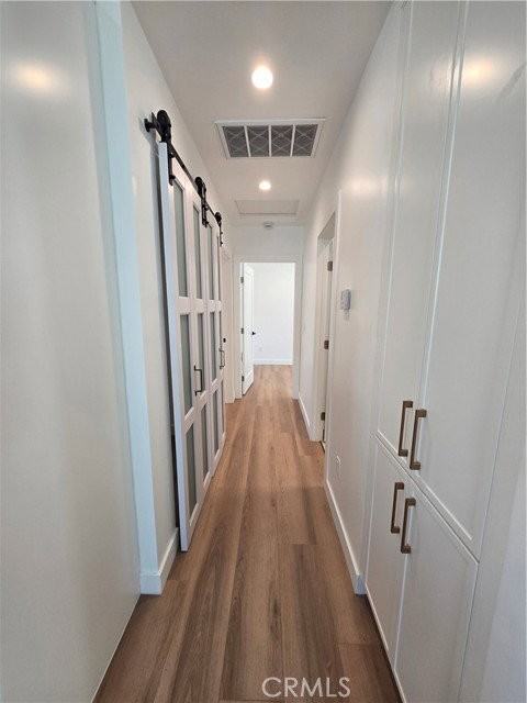 906 Estelle Ave - Photo 3 of 8