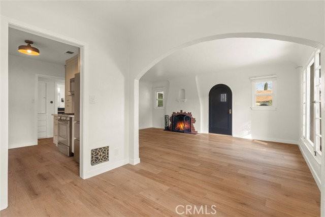 2083 Parnell Way - Photo 5 of 8