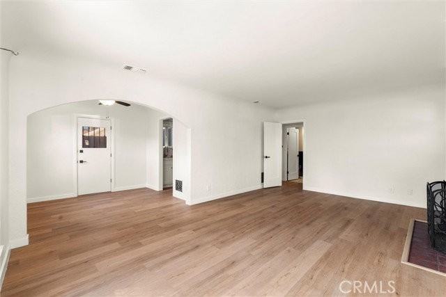 2083 Parnell Way - Photo 6 of 8