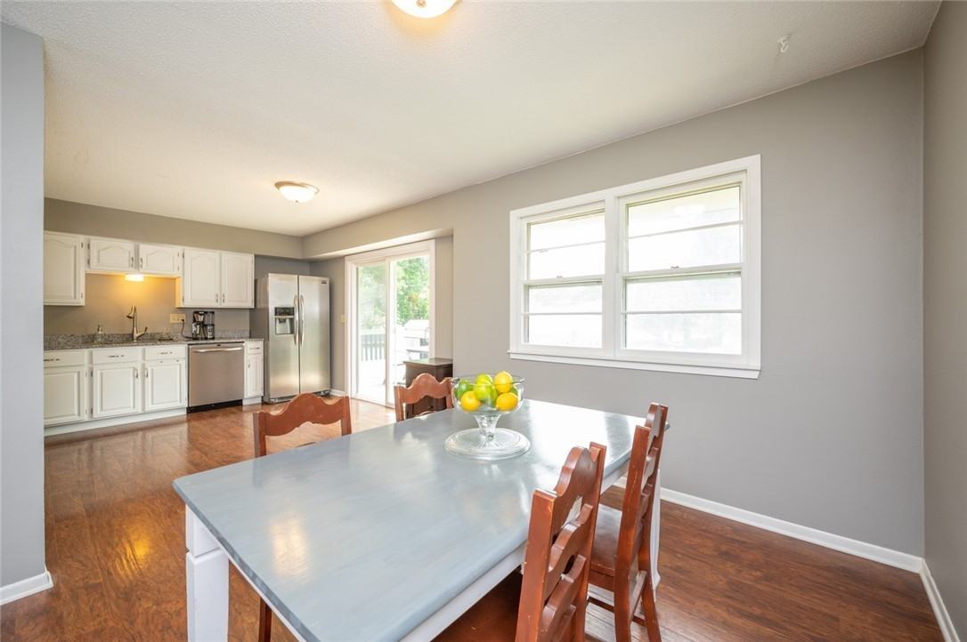 417 Southeast 7th Street - Photo 2 of 24