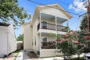 featured image of 925 Hillary St