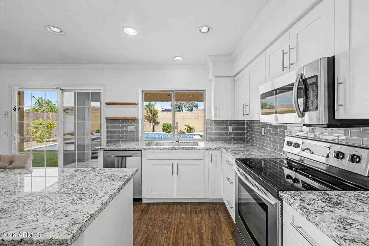 17835 N 51st Way - Photo 5 of 44