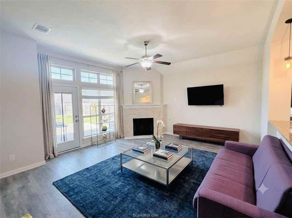 4007 Alford St - Photo 4 of 17