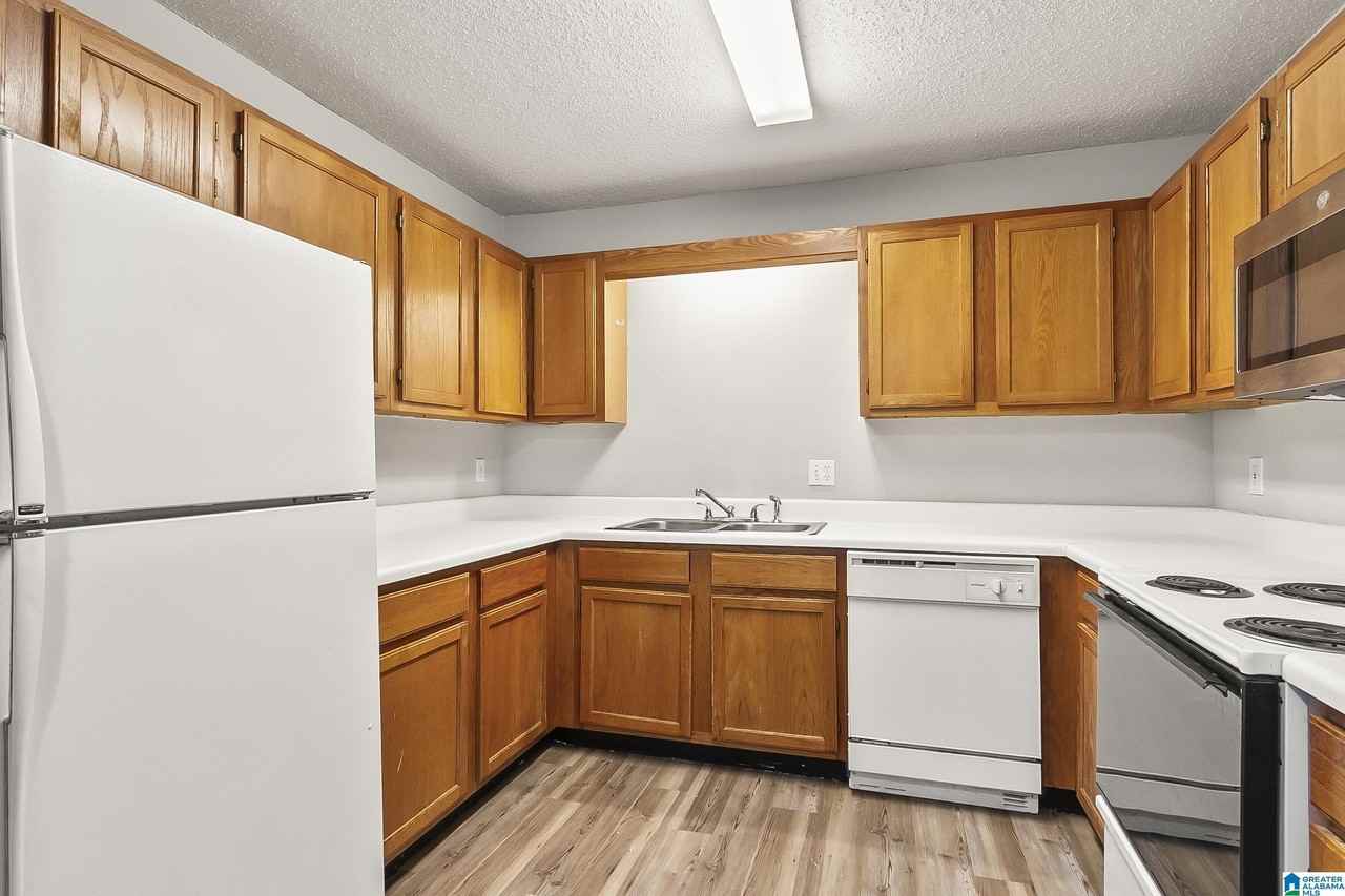 2514 Veterans Memorial Pkwy #114 - Photo 6 of 17