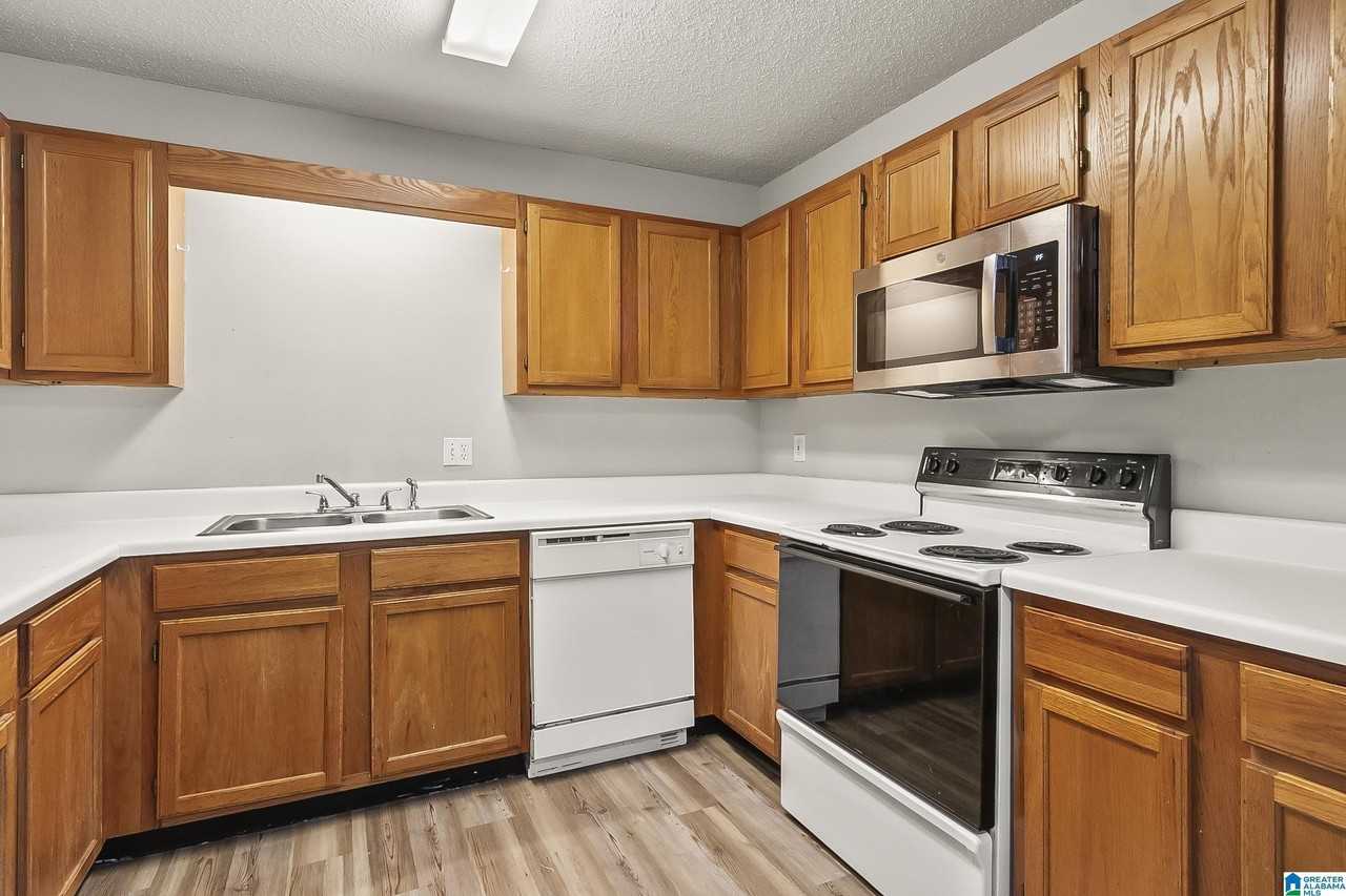 2514 Veterans Memorial Pkwy #114 - Photo 7 of 17