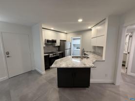 2108 Jefferson Park Ave #B - Photo 1 of 1