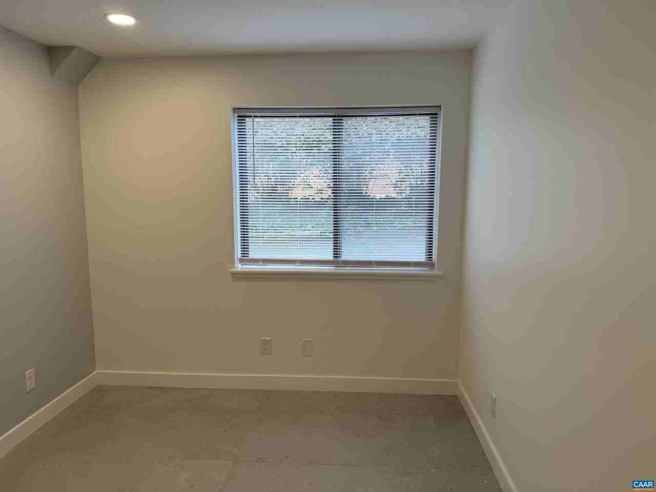 2108 Jefferson Park Ave #B - Photo 6 of 19