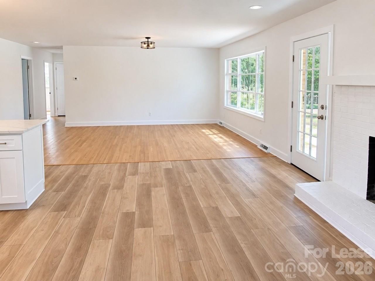 7500 Thorncliff Dr - Photo 2 of 21