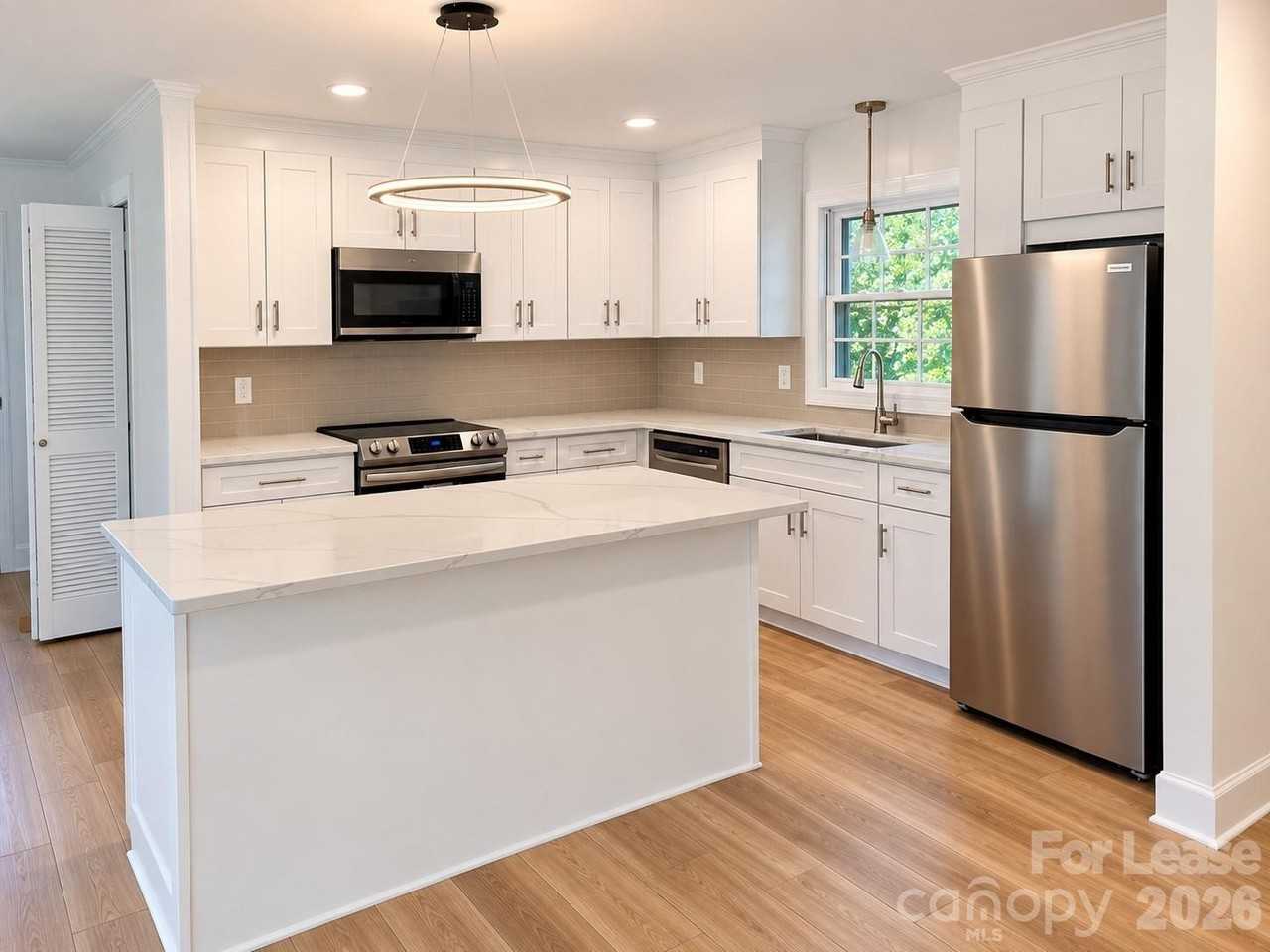 7500 Thorncliff Dr - Photo 6 of 21