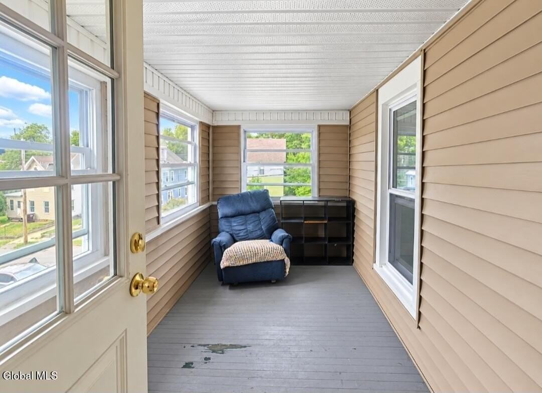 26 Steele Ave - Photo 5 of 23