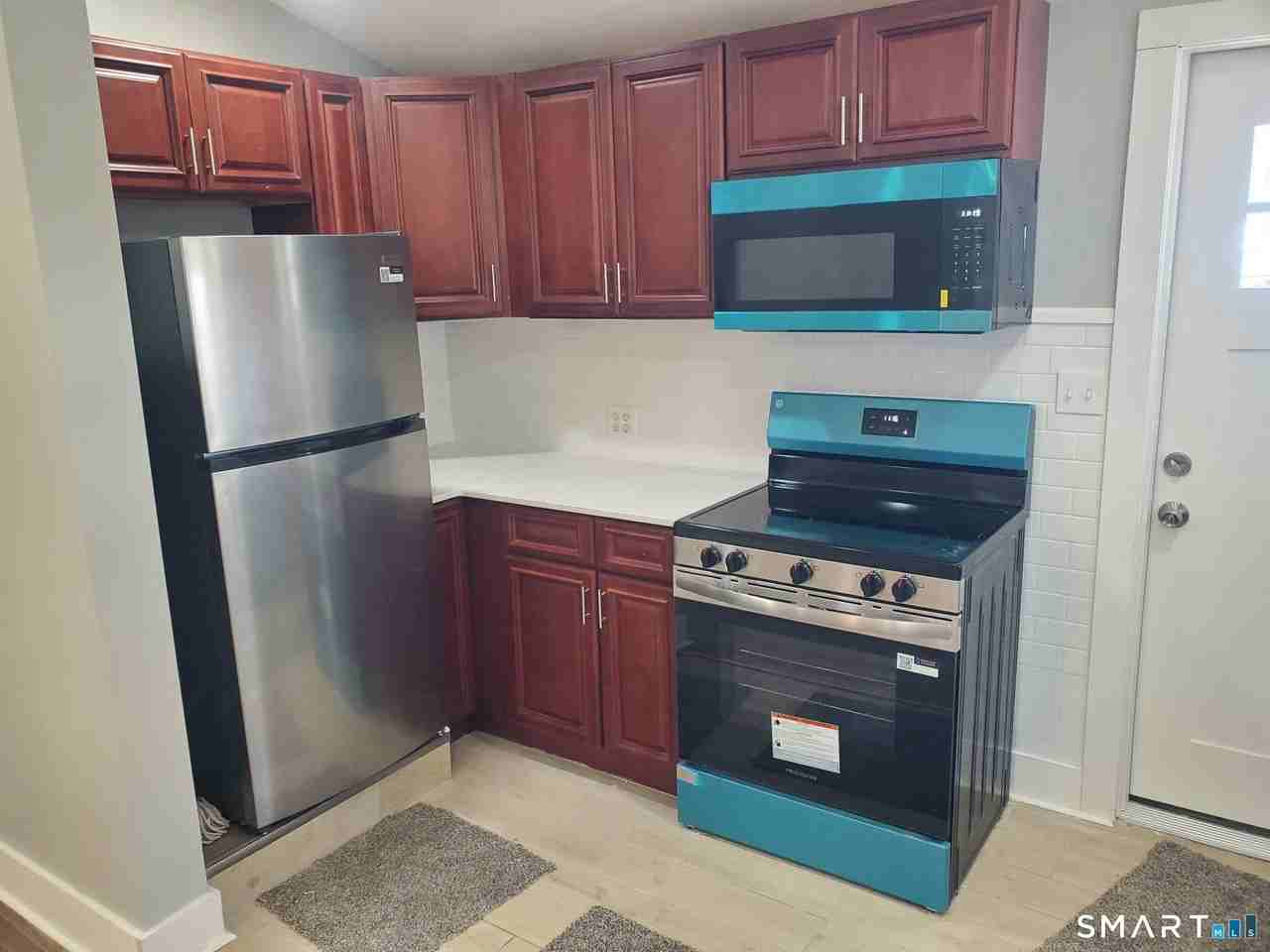 100 North St - Photo 6 of 12