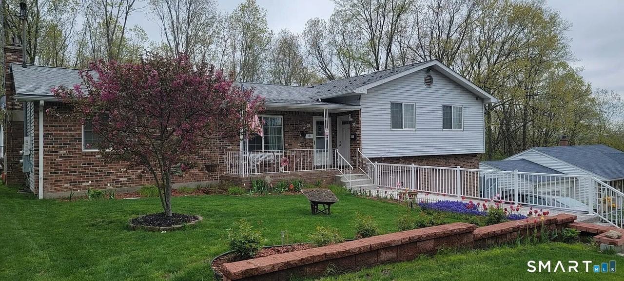 34 Garden Hill Cir #34 - Photo 3 of 31
