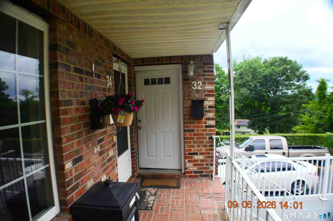 32 Garden Hill Cir #32 - Photo 3 of 17