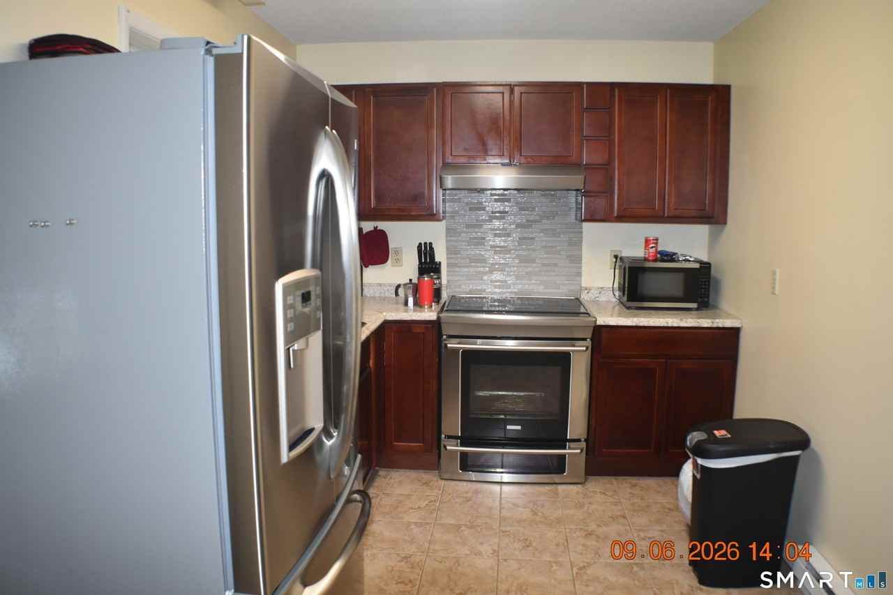 32 Garden Hill Cir #32 - Photo 6 of 17
