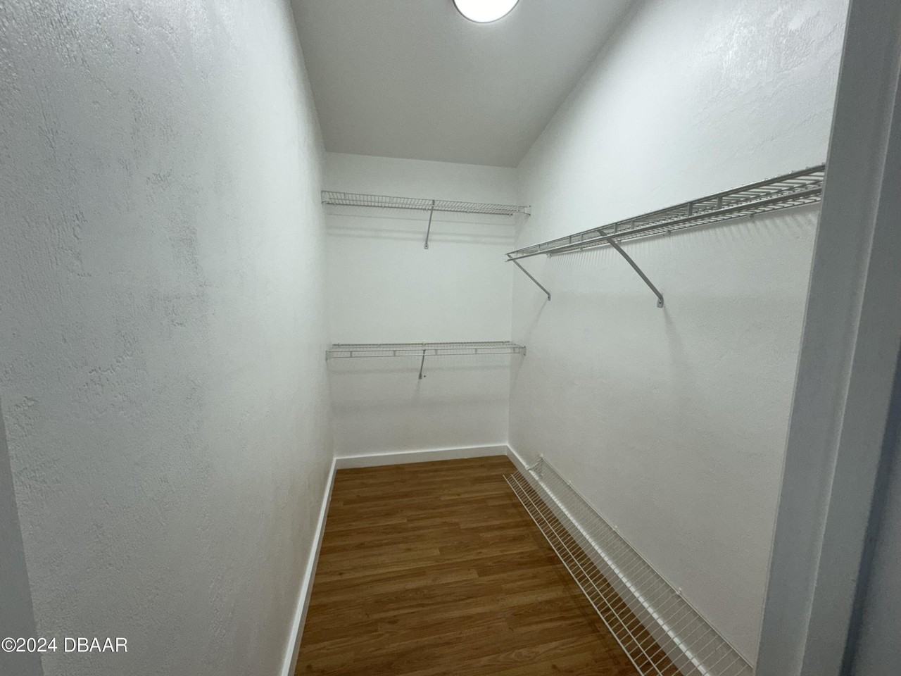 121 Tropic Bird Ct - Photo 5 of 19