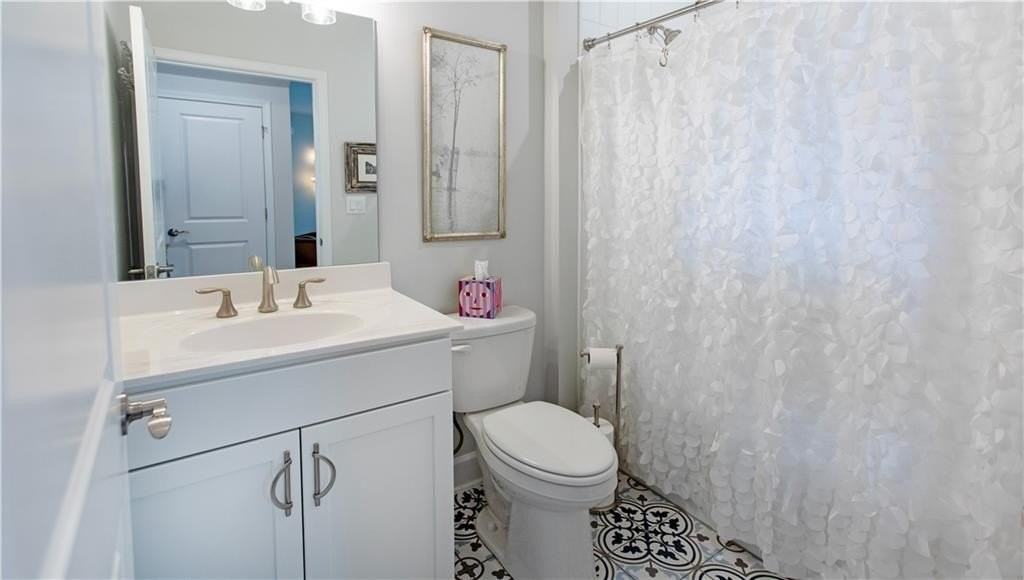 5687 Villa Crest Dr - Photo 3 of 22