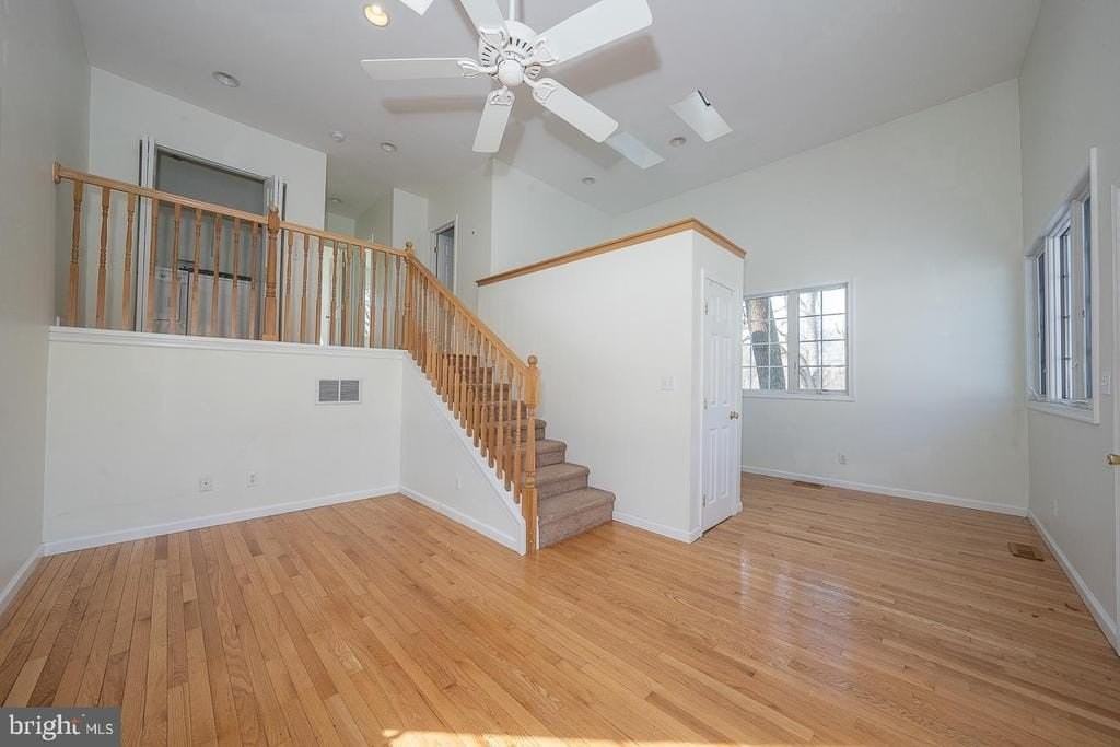 933COTTAGE Stoke Rd - Photo 7 of 26