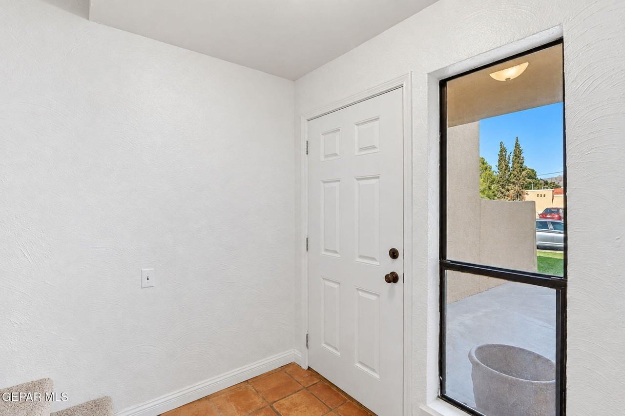 201 Mulberry Ave #J - Photo 4 of 31