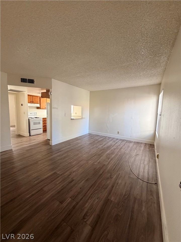 1308 N Jones Blvd - Photo 3 of 13