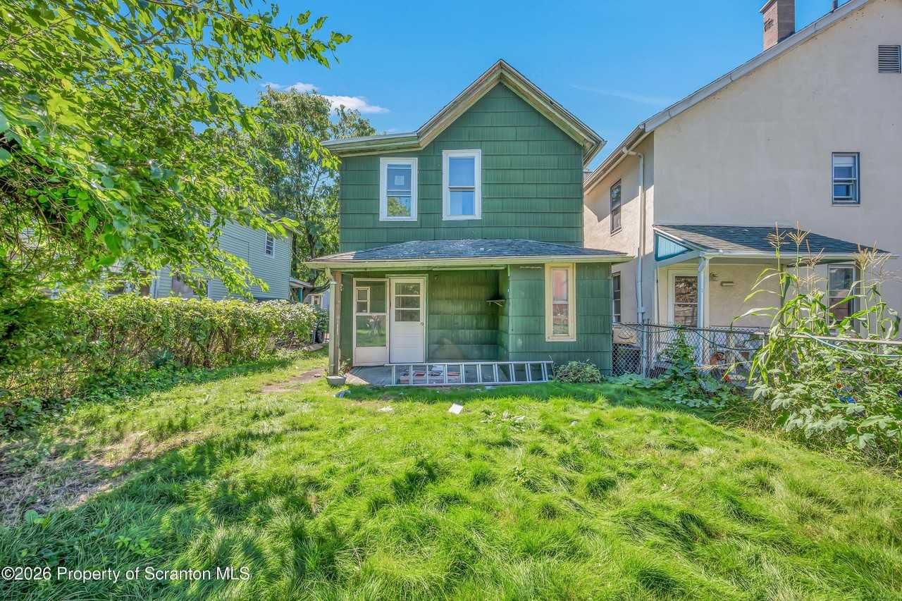 431 Phelps St - Photo 2 of 21
