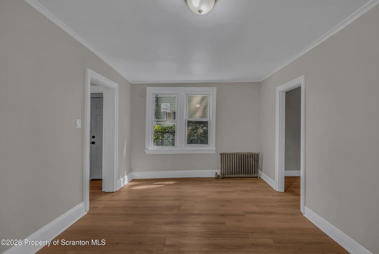 431 Phelps St - Photo 6 of 21