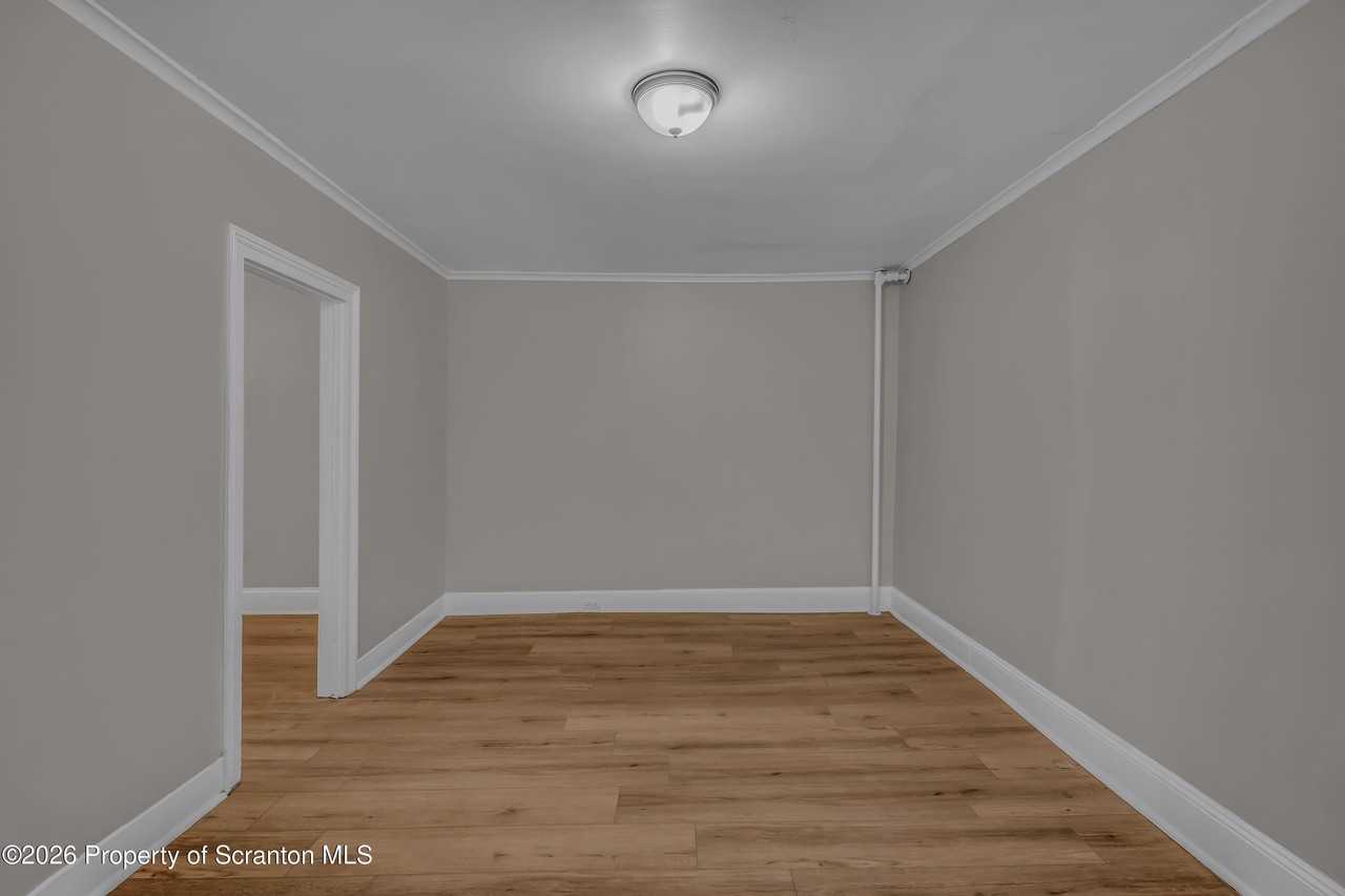 431 Phelps St - Photo 7 of 21