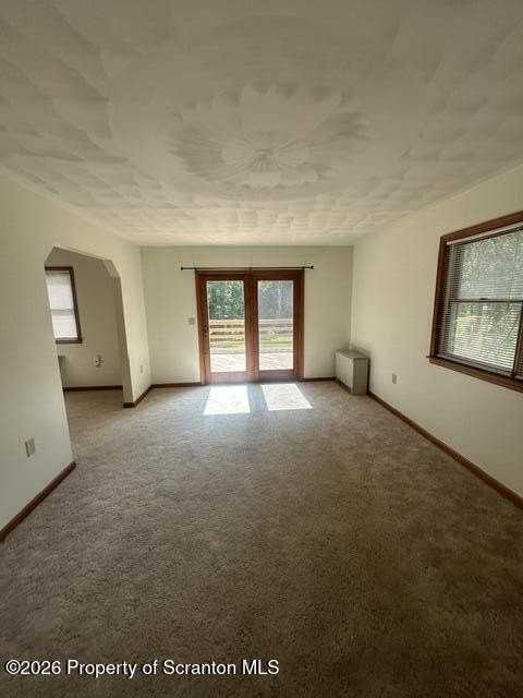 621 Shady Lane Rd - Photo 3 of 18