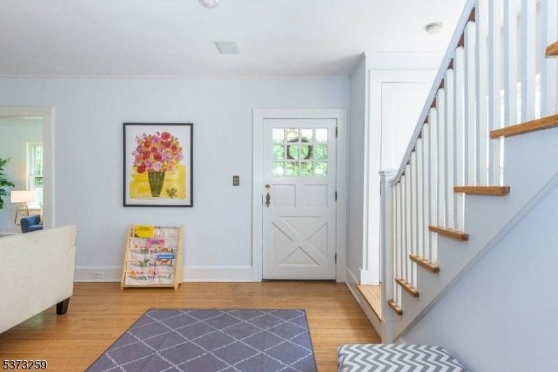 69 Gordonhurst Ave - Photo 7 of 46