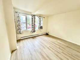 featured image of 813 7th St #1