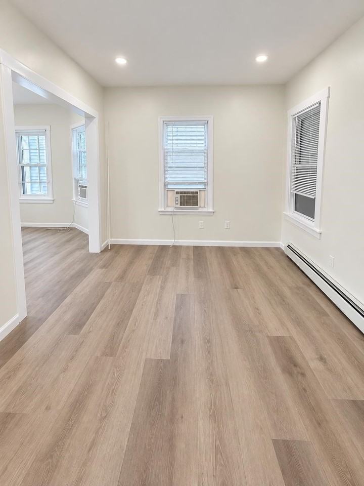 877 Jaques Ave - Photo 7 of 21