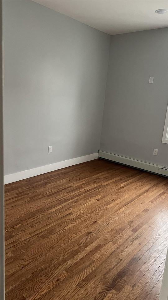 312 Van Nostrand Ave #2 - Photo 4 of 9