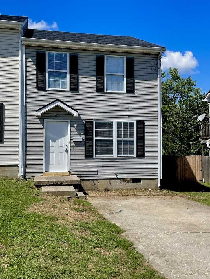 3705 Trent Cir - Photo 2 of 4