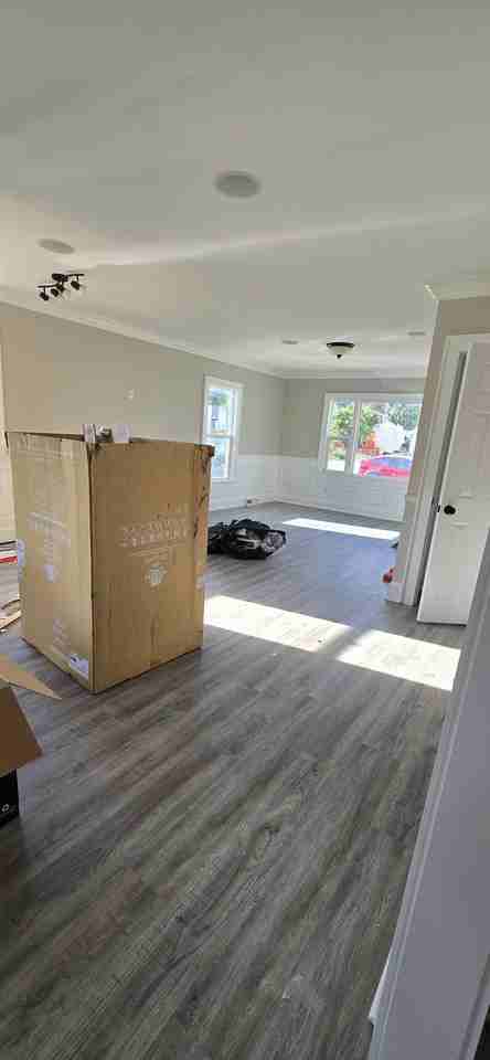 2311 East Grand Avenue - Photo 4 of 28