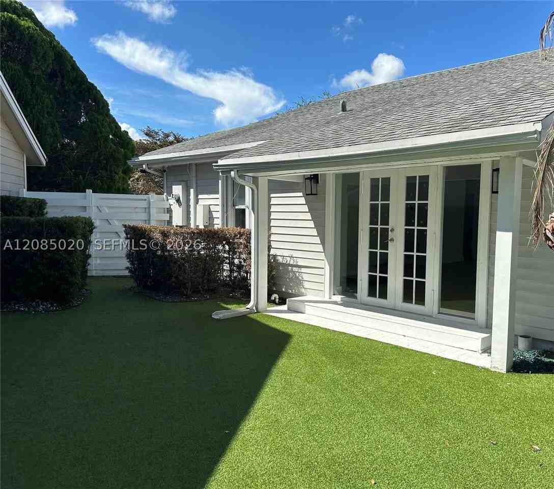 14609 Sw 143rd Ct #0 - Photo 5 of 30