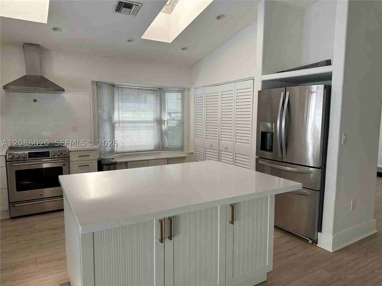 14609 Sw 143rd Ct #0 - Photo 7 of 30