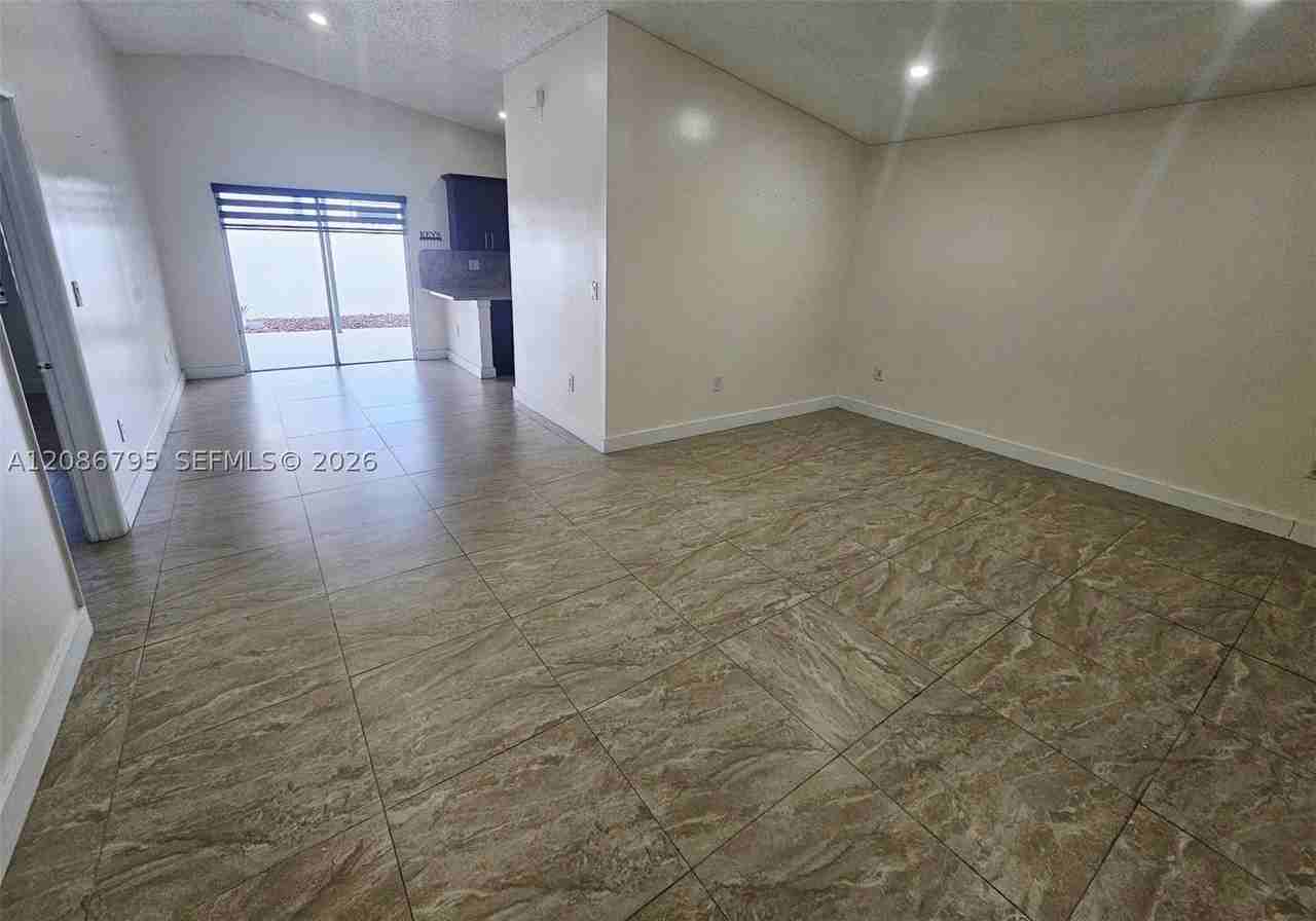9319 Nw 121st St #9319 - Photo 4 of 15