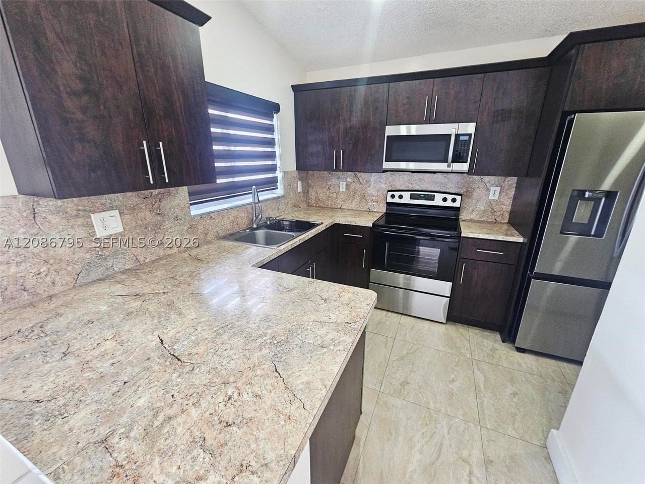 9319 Nw 121st St #9319 - Photo 6 of 15