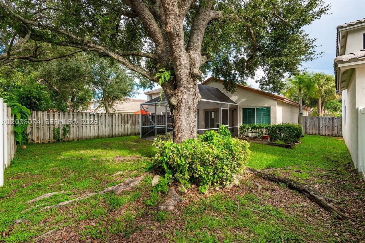 17022 Nw 12th St - Photo 6 of 29