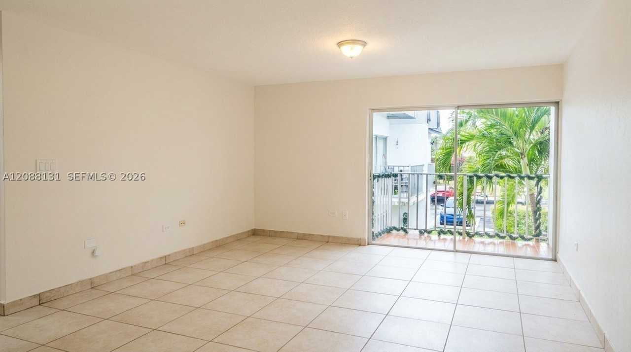 7238 Sw 94th Pl #D5 - Photo 2 of 16