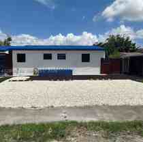 2115 Nw 185th St #A - Photo 1 of 1