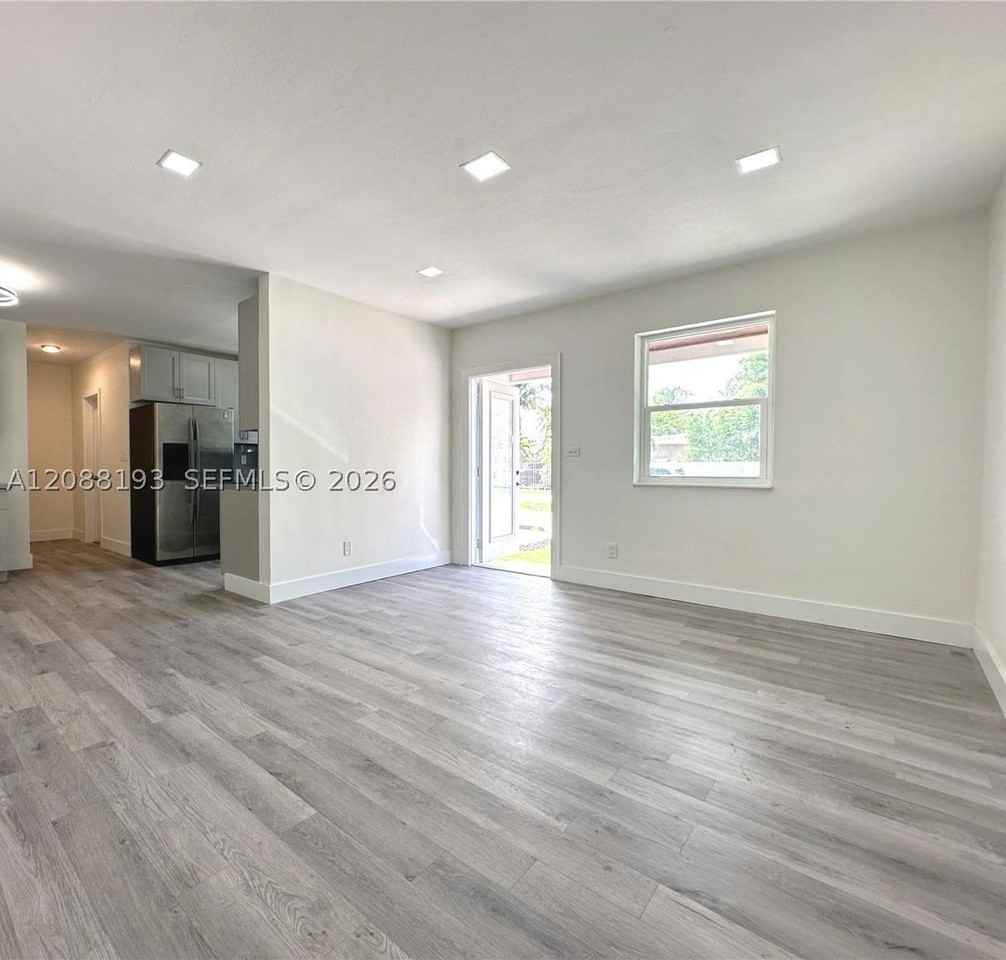 2115 Nw 185th St #A - Photo 3 of 16