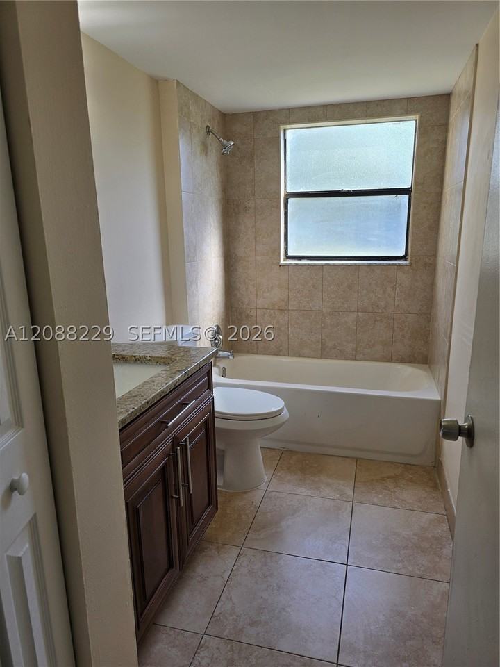4181 Nw 114th Ave #4181 - Photo 7 of 15