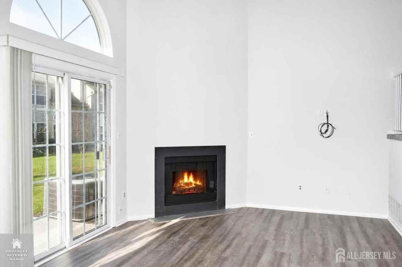 354 Lunar Rd - Photo 5 of 13