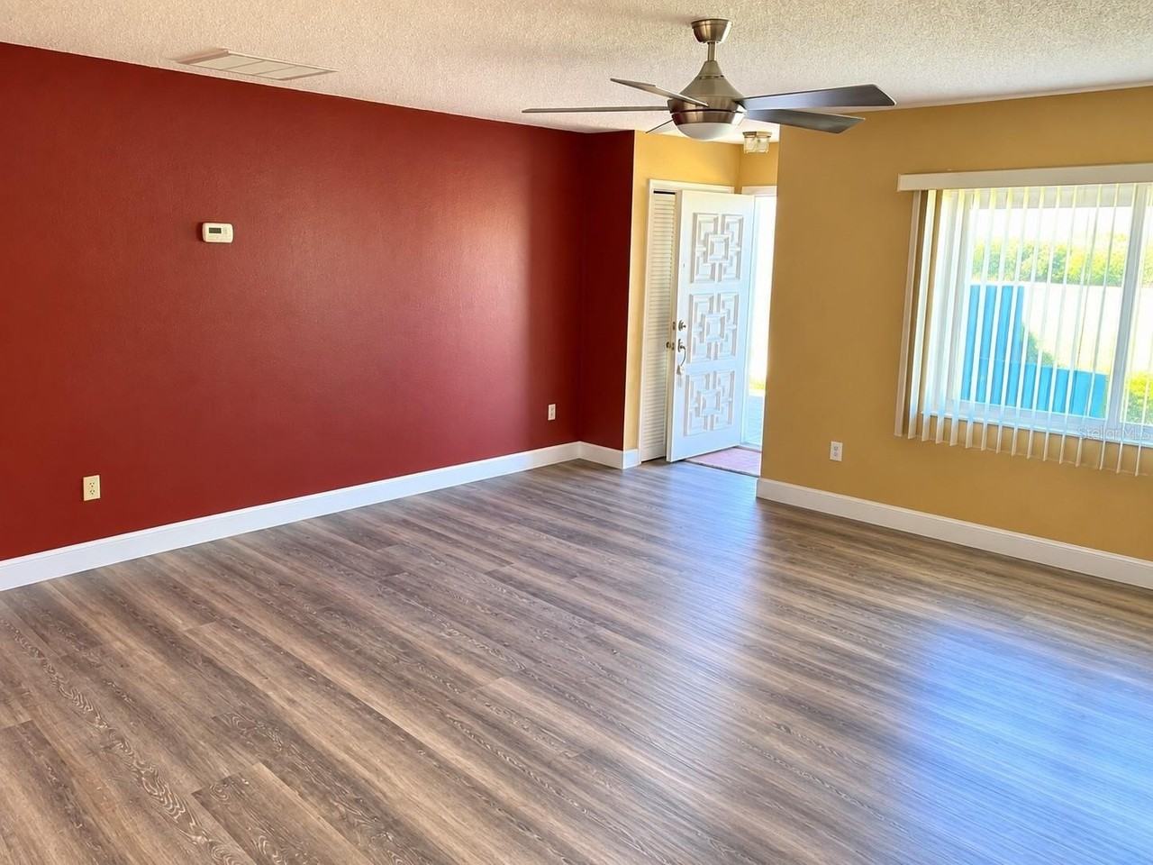 23226 Midway Blvd - Photo 5 of 19