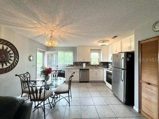 6504 Turtlemound Rd - Photo 4 of 17