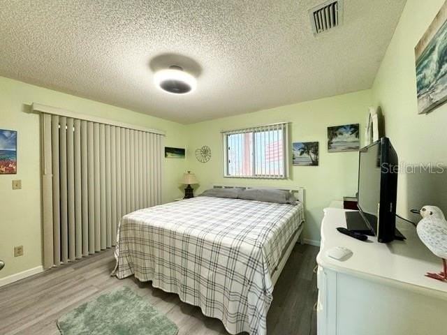 6504 Turtlemound Rd - Photo 6 of 17