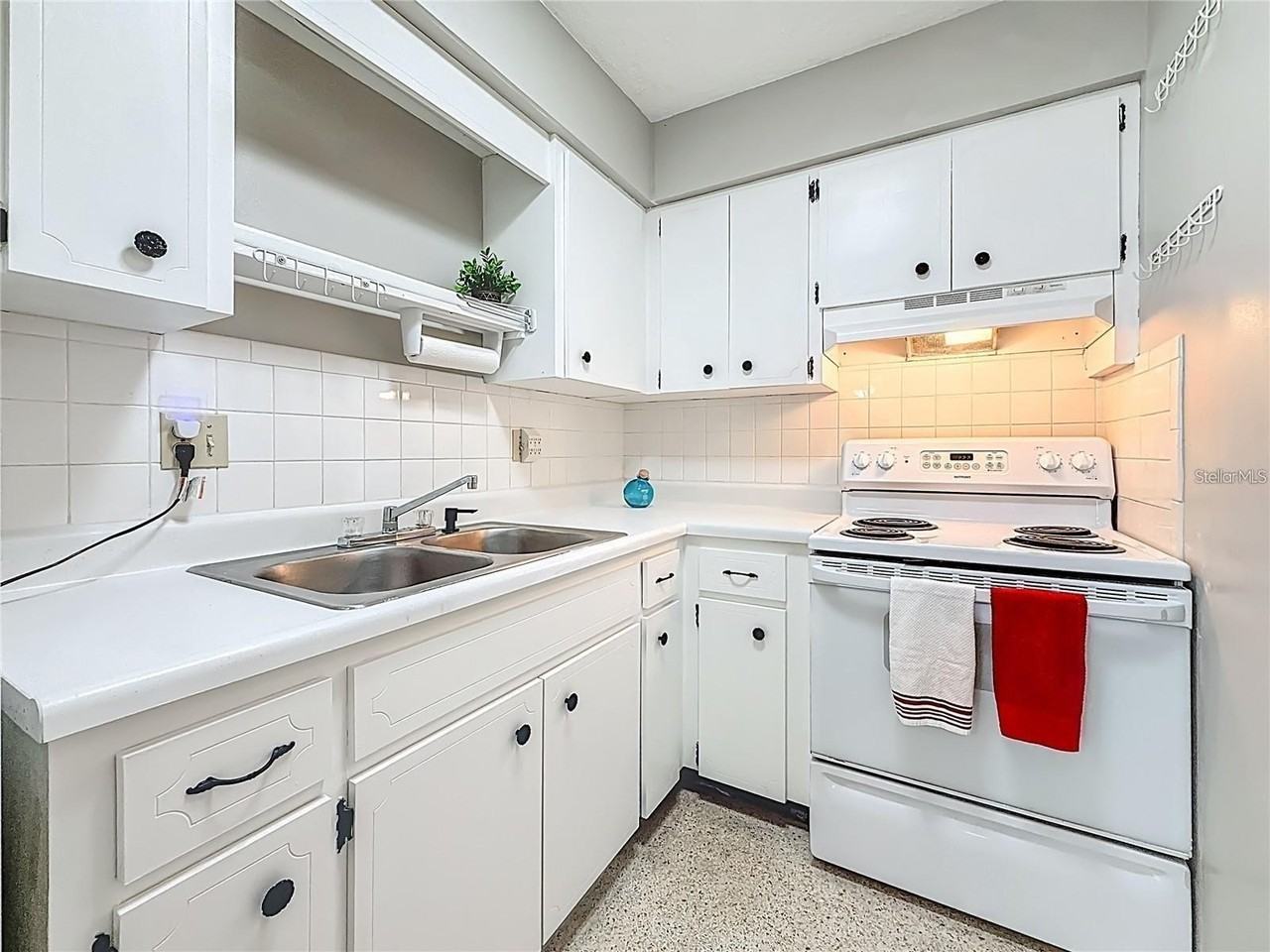 250 Rosery Rd Nw #283 - Photo 6 of 15