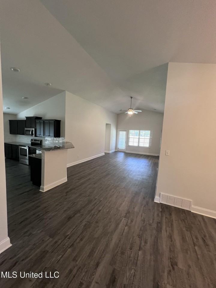 2532 Rutherford Dr - Photo 7 of 18